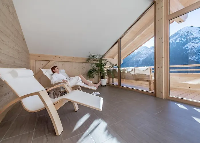 招待所 & Marlstein 3*