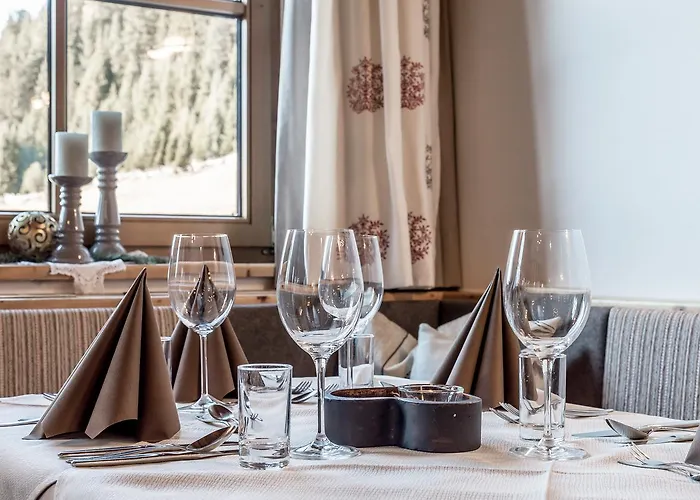 & Marlstein 招待所 厄茨