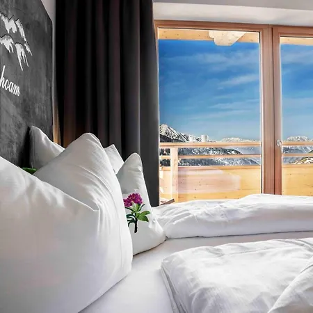 & Marlstein Guest house
